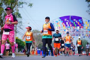 BIB: 42937, 973
                            <button type="button" onclick="openModal(10092629)" class="btn btn-primary btn-sm float-right btn-popup" data-toggle="modal" data-target=".modal-high-quality">
                        <i class="fas fa-shopping-cart"></i> Add to Cart
                    </button>
                                            <button type="button" onclick="isThisMe(10092629, true)" class="btn btn-success btn-sm float-right btn-popup btn-isme hidden" data-toggle="tooltip" data-placement="bottom" title="นี่คือรูปของคุณใช่ไหม คลิกที่นี่เพื่อเอาเข้าอัลบั้ม">
                        <i class="fas fa-plus"></i> Add to album
                    </button>
                    <button type="button" onclick="isThisMe(10092629, false)" class="btn btn-warning btn-sm float-right btn-popup btn-isnotme hidden">
                        <i class="fas fa-ban"></i> Remove from album
                    </button>